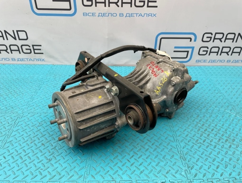 Редуктор Nissan X-Trail 2014 383004BF0A T32 MR20DD 2.0, задний