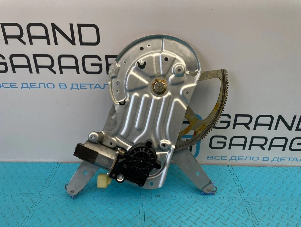 Стеклоподъемник Volvo Xc90 2005 30784576 C B5254T2 2.5, передний левый