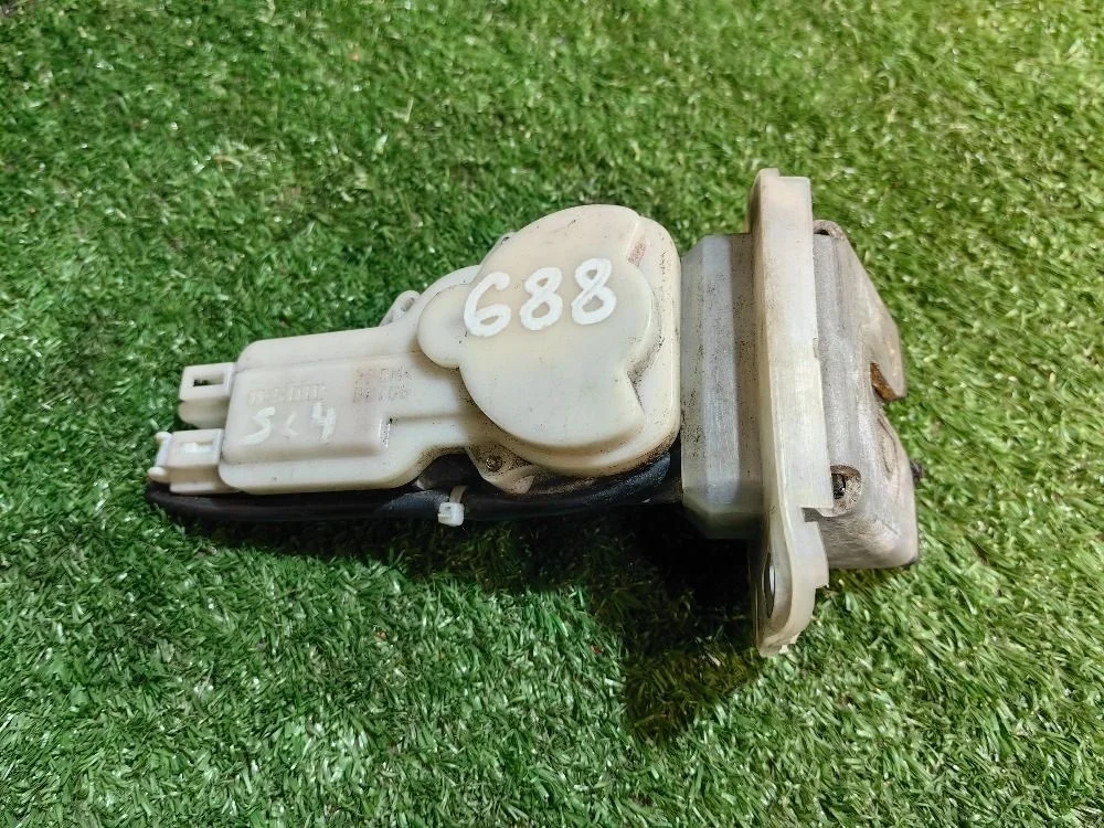 Замок багажника Suzuki SX4