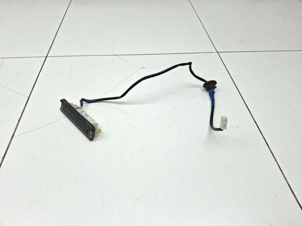 Кнопка открывания багажника Lexus GS350 S190