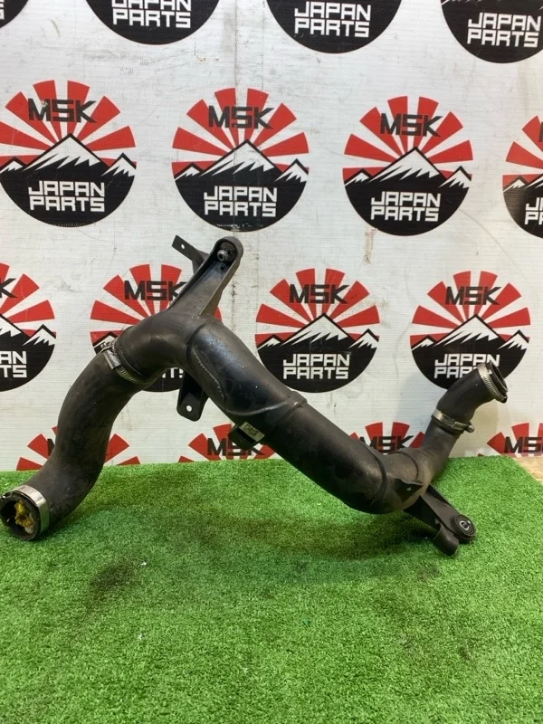 Патрубок интеркуллера Volkswagen Tiguan 2017 5Q0145840B CZP