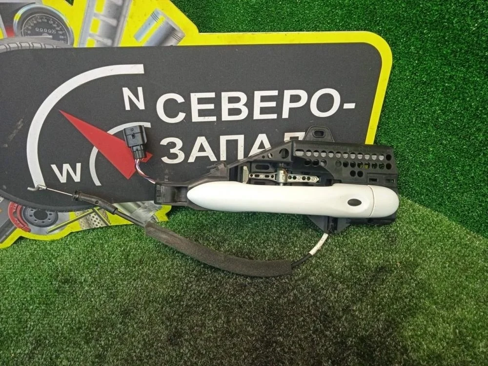 Ручка двери Renault Kaptur 2017 806B04979R HHA F4R410, передняя правая