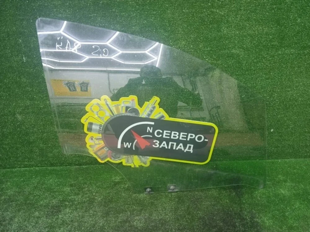 Стекло двери Renault Kaptur 2017 803001742R HHA F4R410, переднее правое