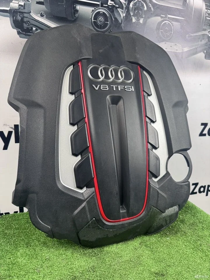 Крышка двигателя декоративная audi v8