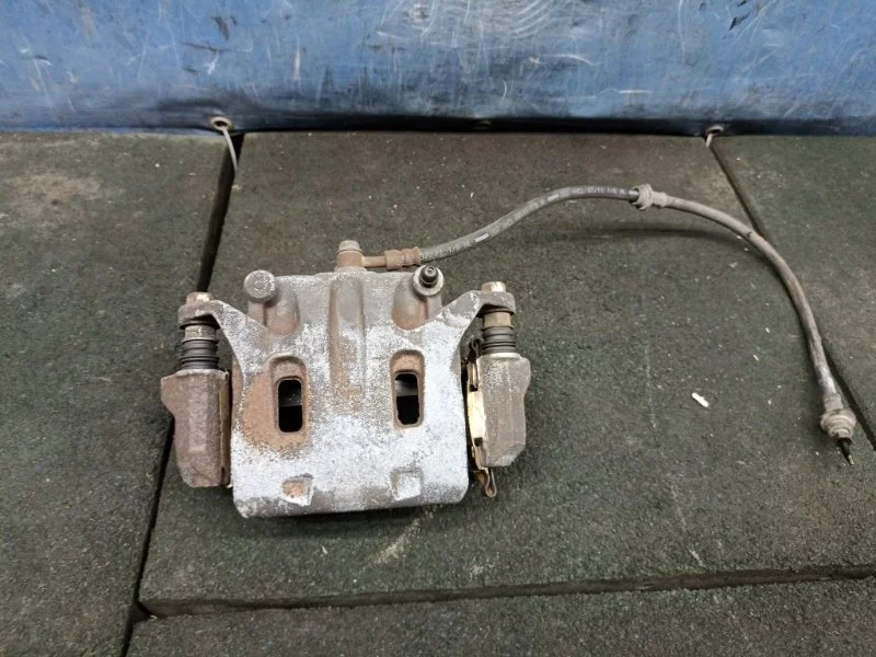 Суппорт тормозной Nissan Qashqai 2012 41011JD00A J10 2.0 MR20DE, передний левый