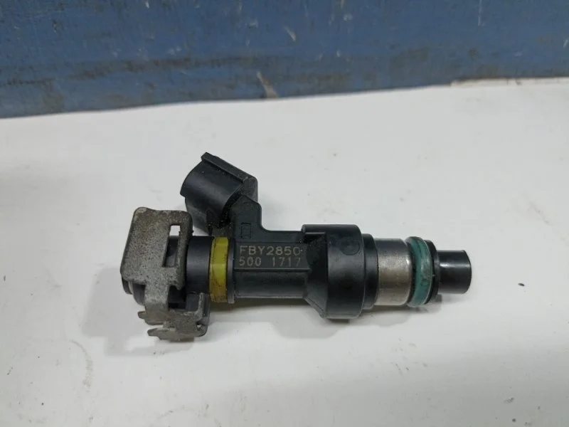 Форсунка топливная Nissan Qashqai 2012 16600EN200 J10 2.0 MR20DE