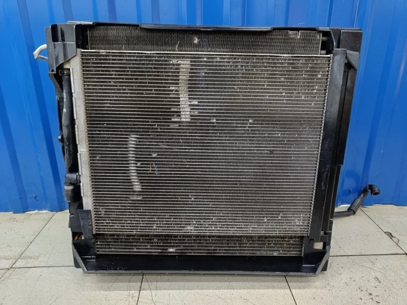 Кассета радиаторов BMW X6 2011 17117576273 E71 4.4 N63B44