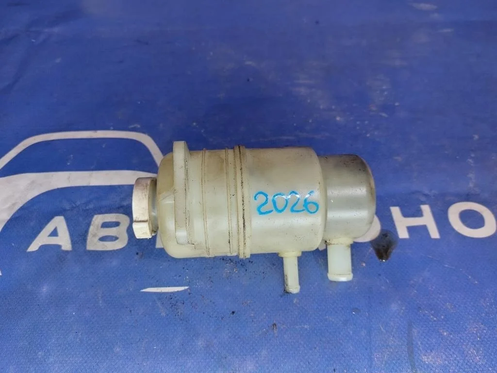 бачок гидроусилителя MITSUBISHI LANCER CS2A 4G15