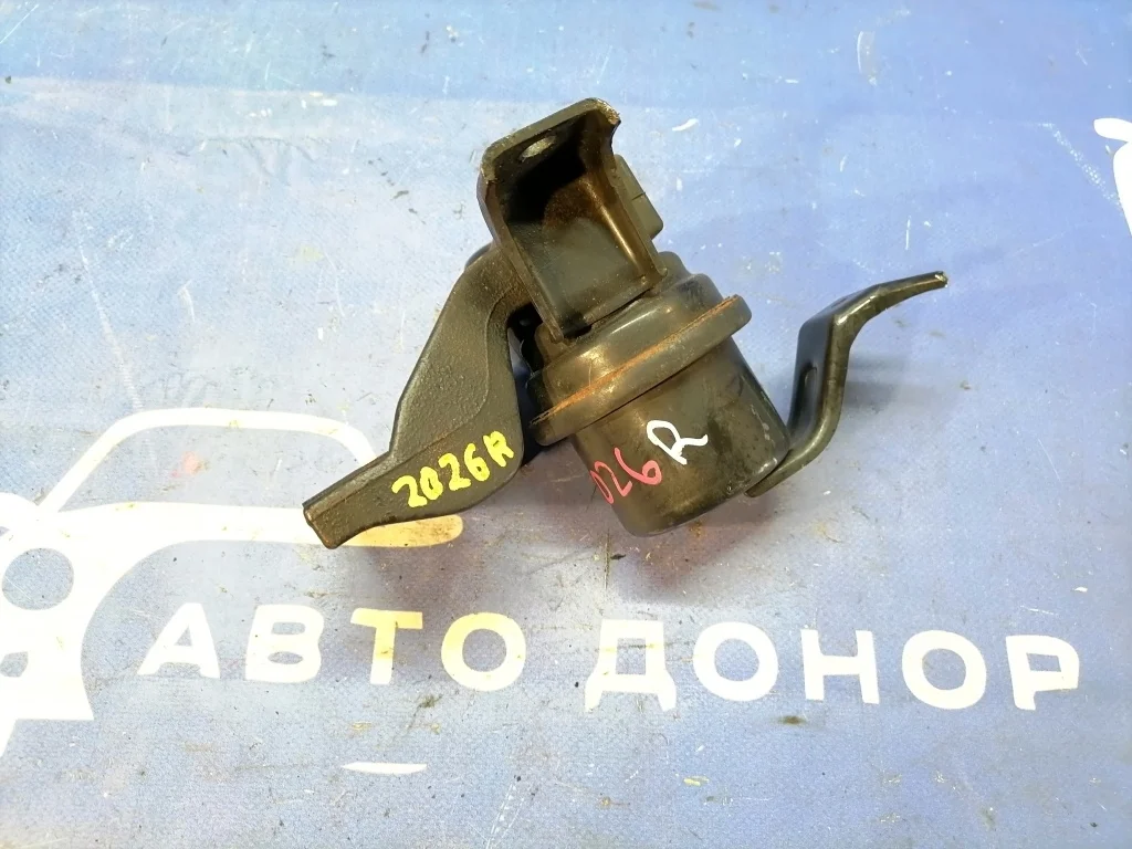 подушка двигателя MITSUBISHI LANCER CS2A 4G15