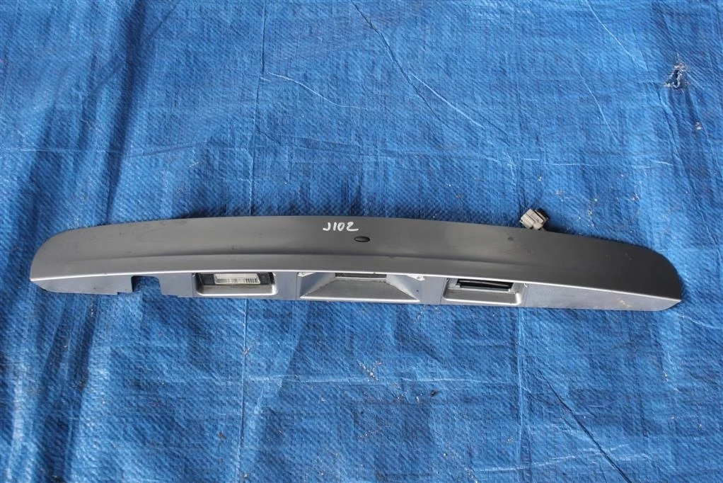 Б.у. накладка на крышку багажника NISSAN QASHQAI+2 JJ10 NISSAN QASHQAI+2 JJ10