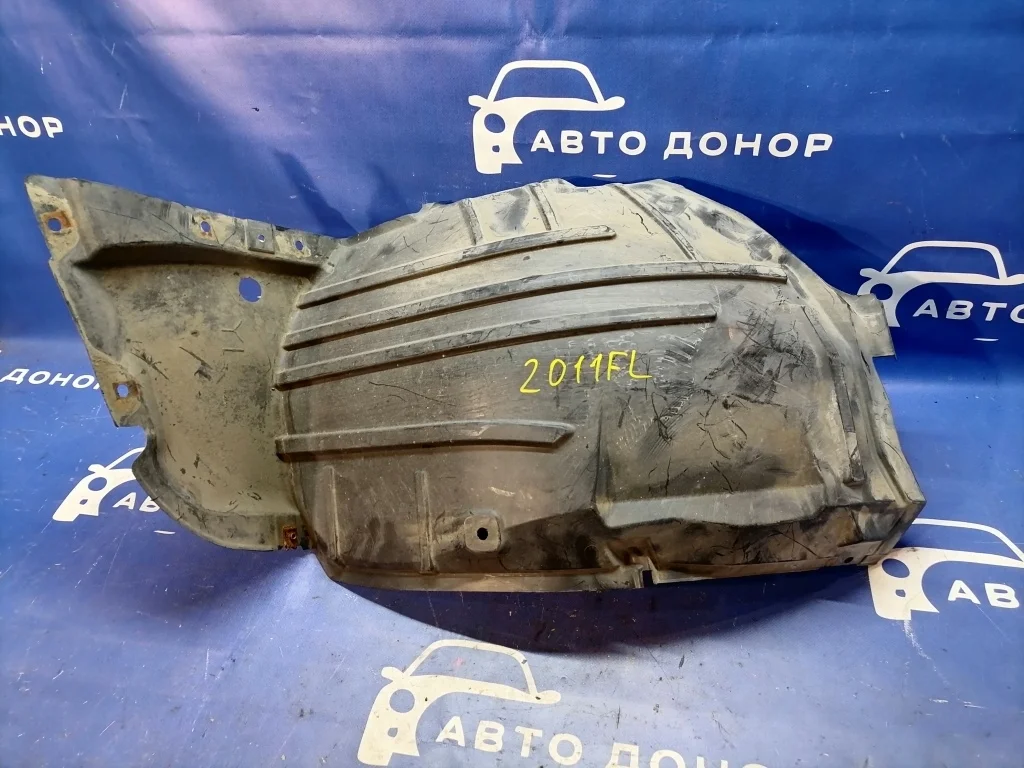 подкрылок NISSAN FUGA GY50 VK45DE