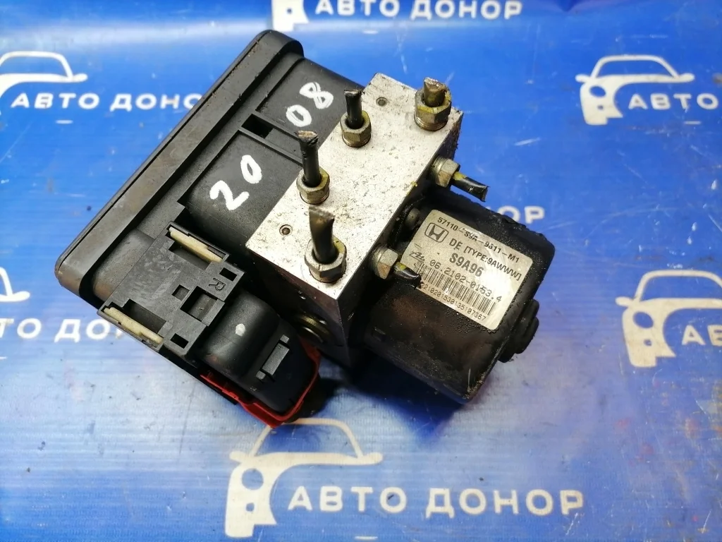 блок abs HONDA CRV RD7 K24A