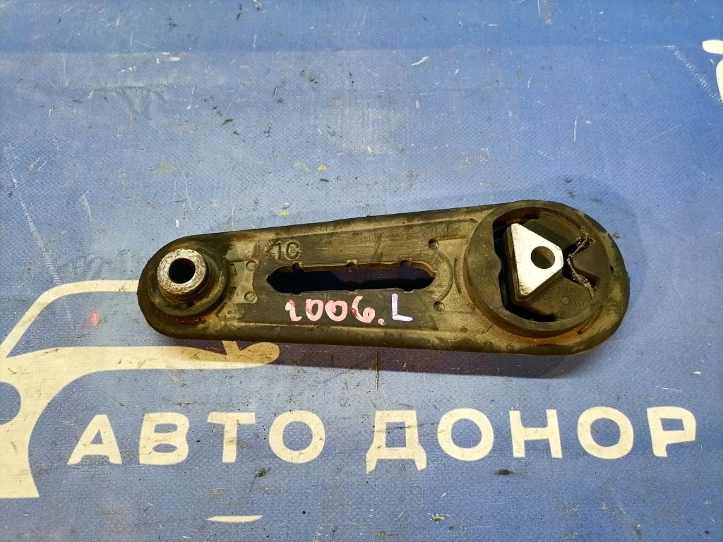 подушка двигателя NISSAN TIIDA SC11 HR15DE