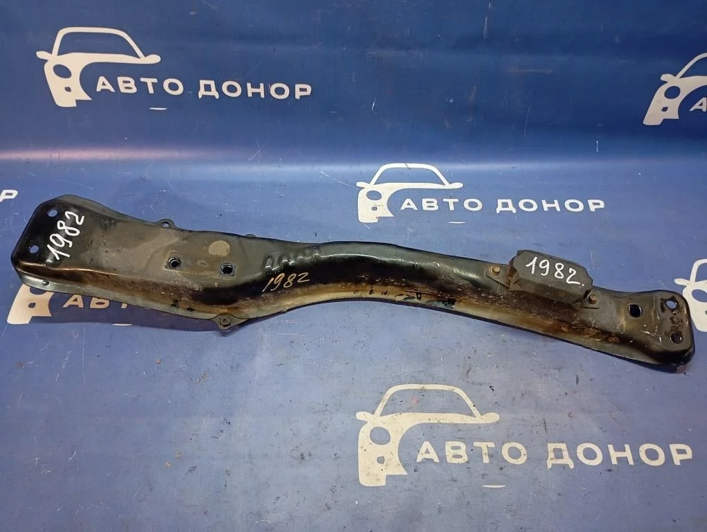 балка продольная TOYOTA NADIA ACN10 1AZFSE