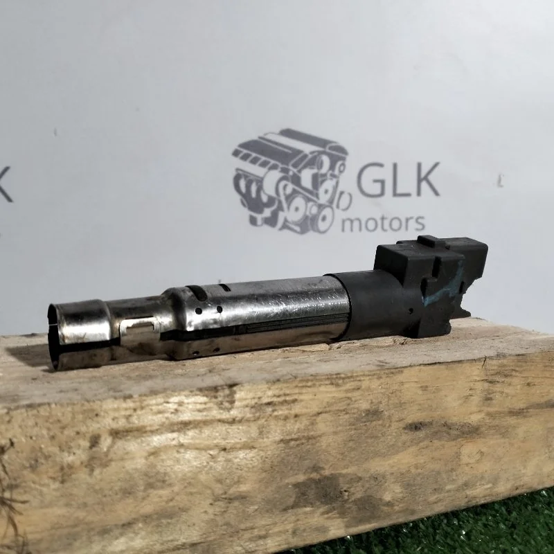 Катушка зажигания Volkswagen Touran 022905715B AZZ