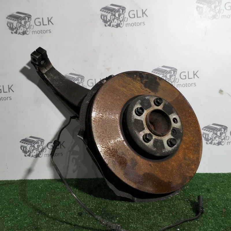 Кулак поворотный Bmw 5 31216775767 F07 N55B30, передний левый