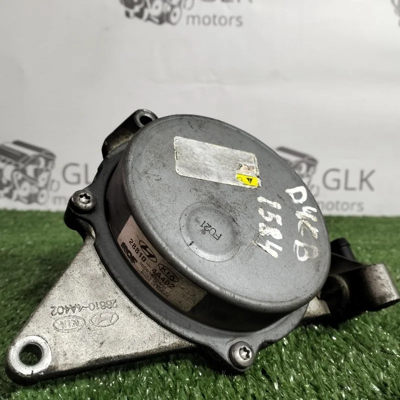 Вакуумный насос Hyundai Grand Starex 288104A402 D4CB