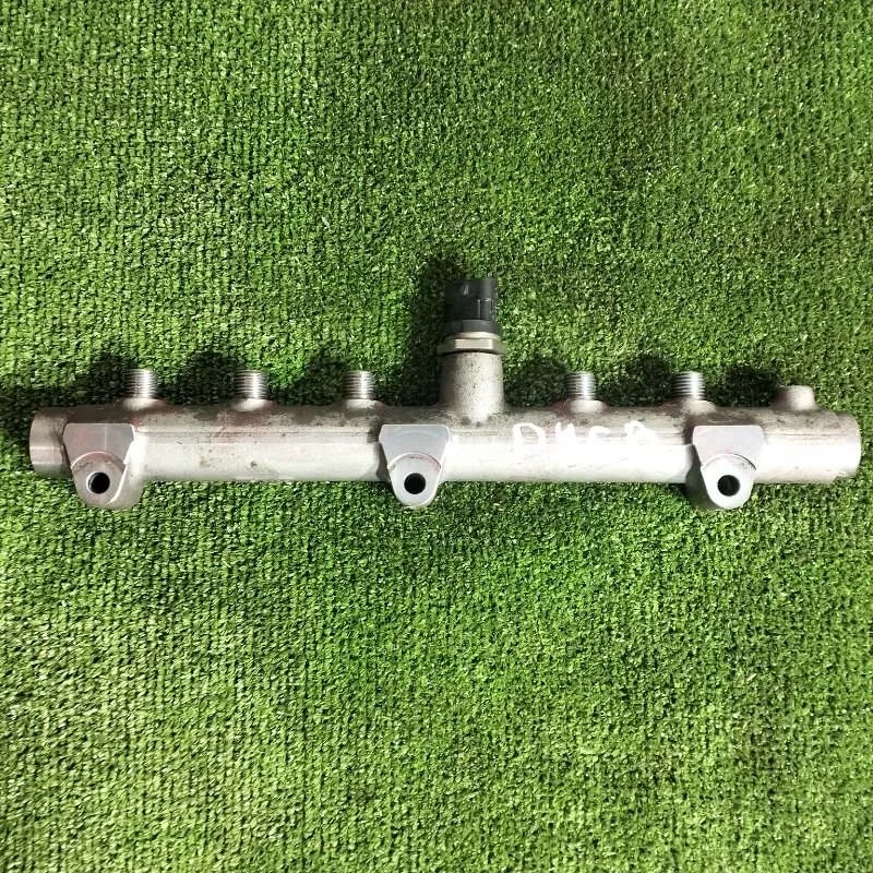 Топливная рейка Hyundai Grand Starex 0445214198 D4CB