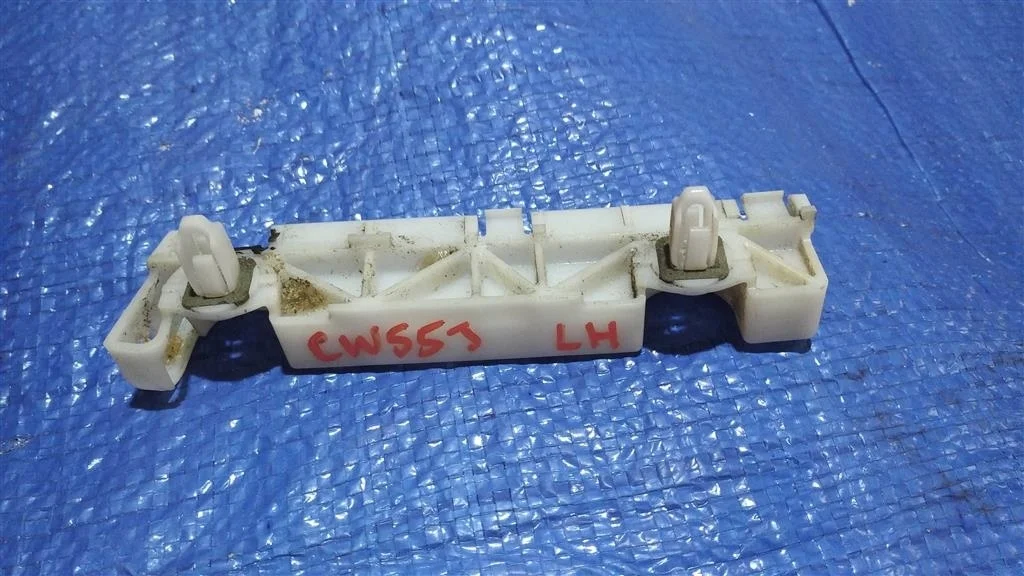 Б.у. крепление бампера зад MITSUBISHI OUTLANDER XL CW5W MITSUBISHI OUTLANDER XL CW5W