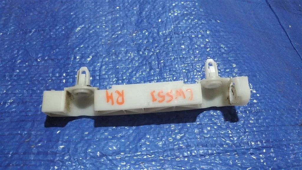 Б.у. крепление бампера зад MITSUBISHI OUTLANDER XL CW5W MITSUBISHI OUTLANDER XL CW5W