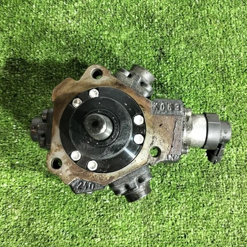 Топливный насос высокого давления Hyundai Grand Starex 331004A410 D4CB