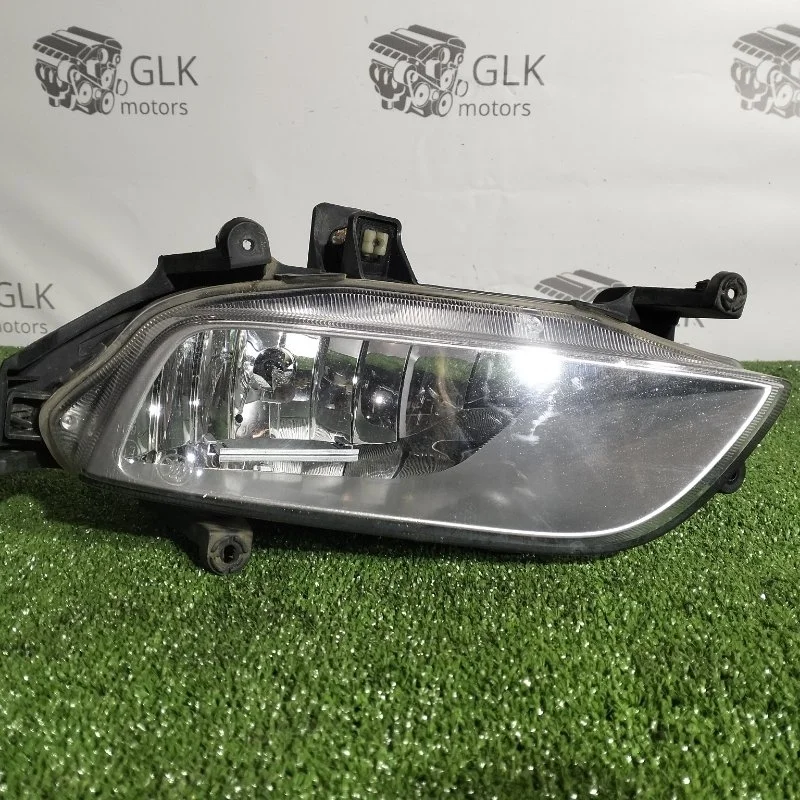 Фара противотуманная Hyundai Grand Starex 922014H000, левая