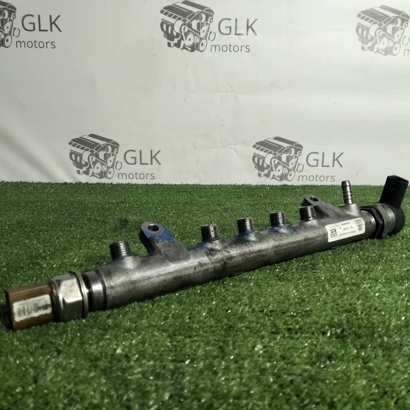 Топливная рейка Volkswagen Tiguan 057130764H CBA