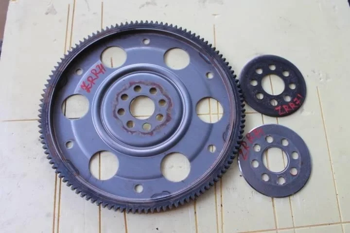 Б.у. маховик TOYOTA NOAH ZRR70 TOYOTA NOAH ZRR70