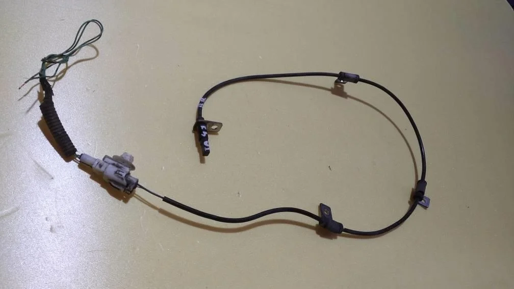 Б.у. датчик abs SUZUKI GRAND VITARA JB424 SUZUKI GRAND VITARA JB424