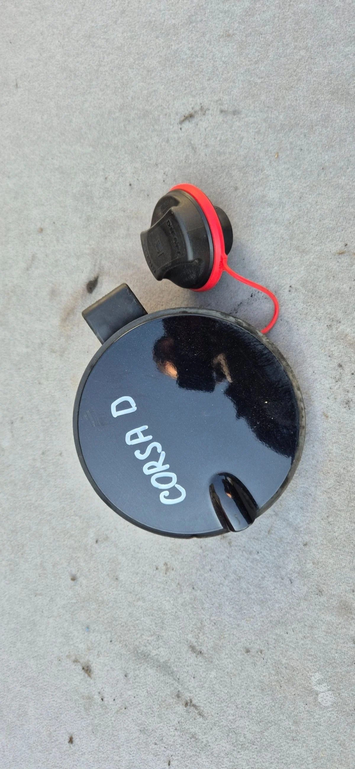 Лючок бензобака для Opel Corsa D 2006-2015