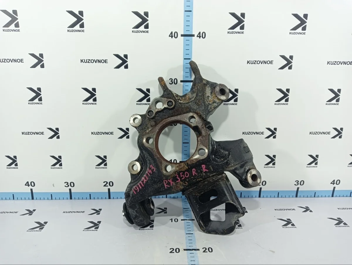 Кулак поворотный Lexus RX350 2010 AL10