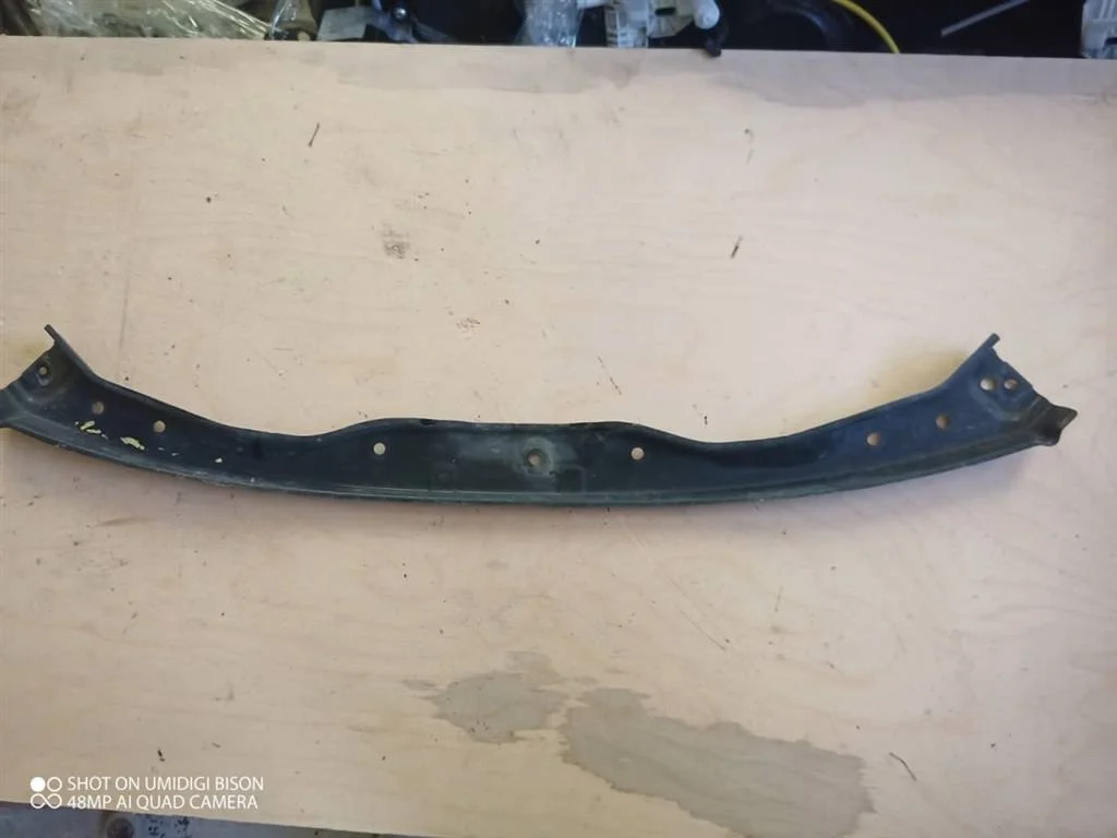 Усилитель переднего бампера Toyota Land Cruiser Prado 150 (2009—2013) 3.0