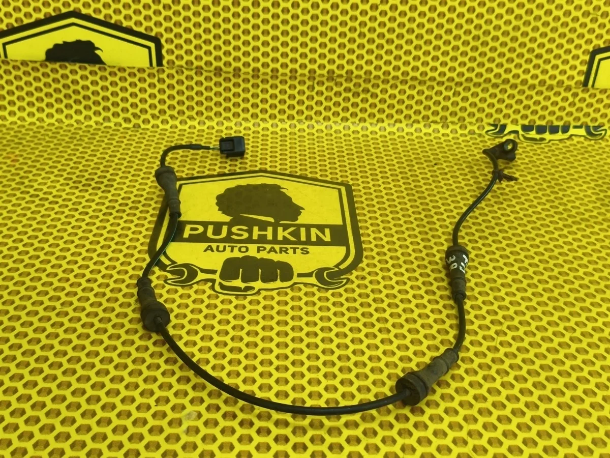 Датчик АБС Nissan Juke 2011 479001KA0B F15 MR16DDT, задний правый