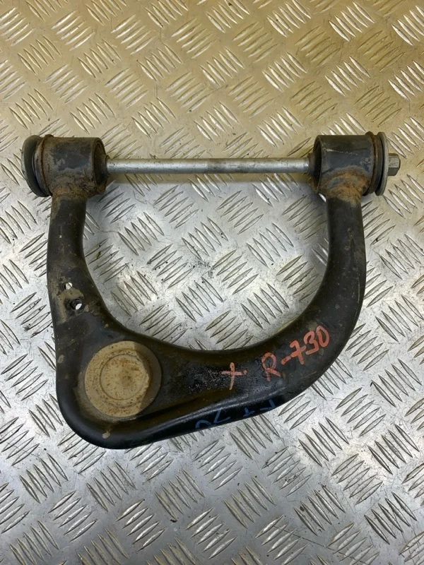 Рычаг передний правый Toyota Hilux (2015-2021) 2017 486100K040 ПИКАП 2.4 D 2GDFTV