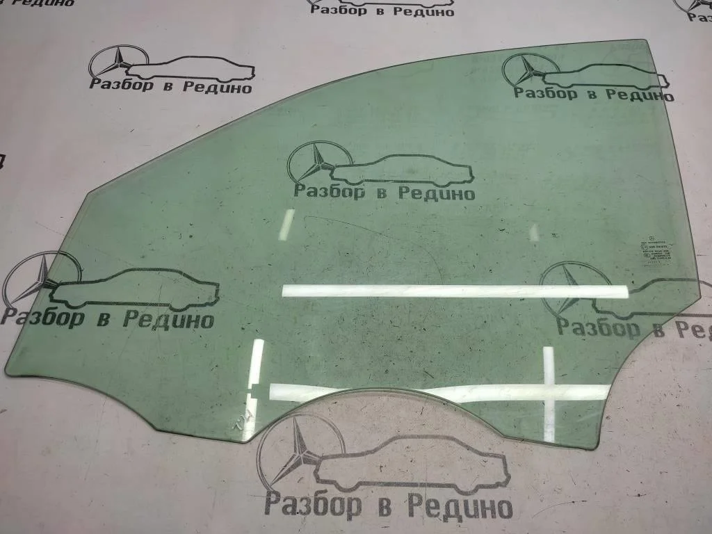 Стекло переднее левое Mercedes-Benz