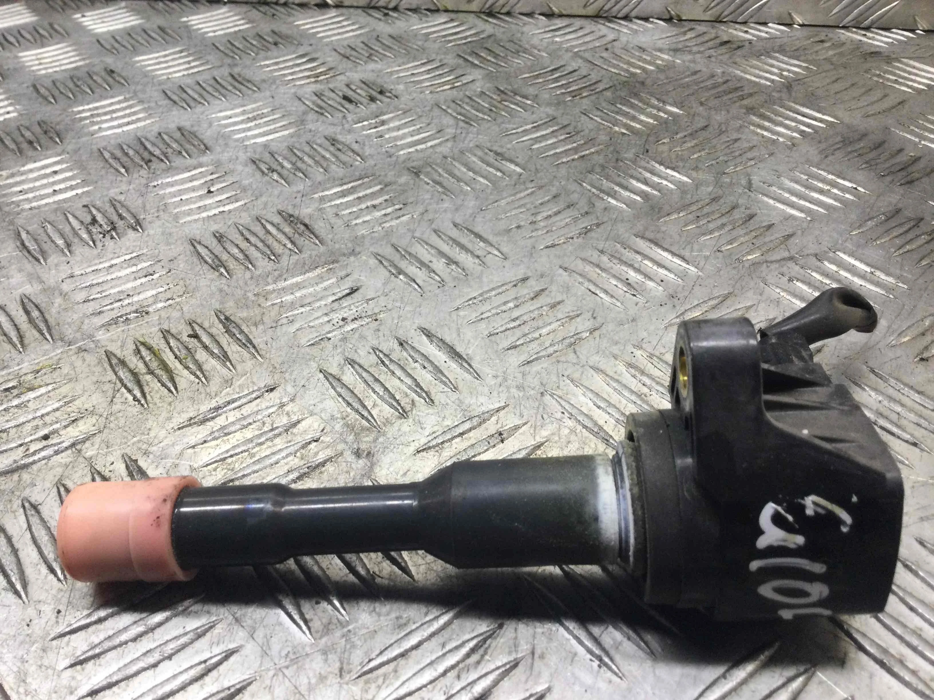 Катушка зажигания Honda Jazz 1 поколение [рестайлинг] (2004-2008) бензин 1.2 i Механика Х/б