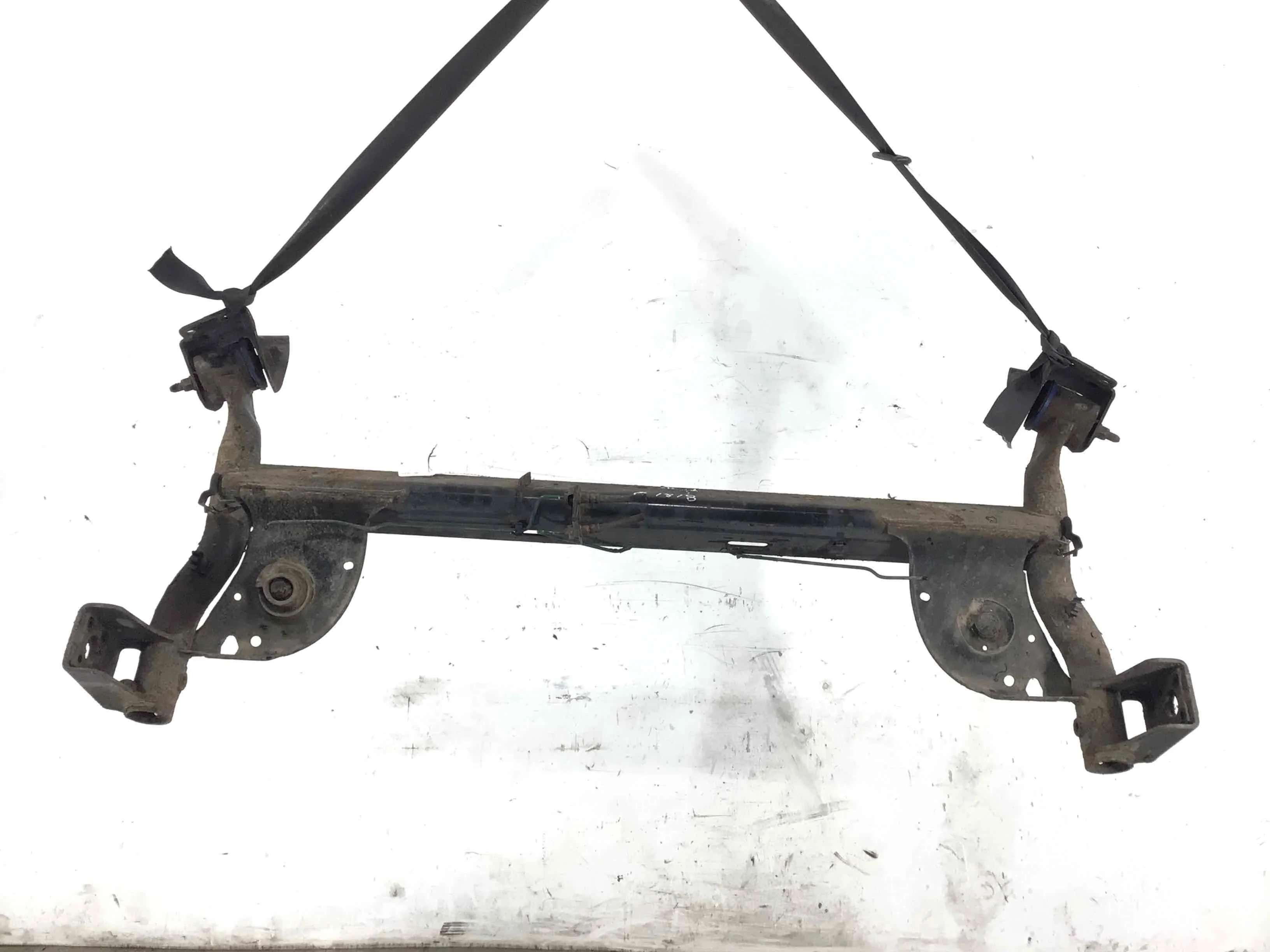 Балка подвески задняя DACIA Sandero 1 поколение (2008-2012) дизель 1.5 dCi Механика Х/б