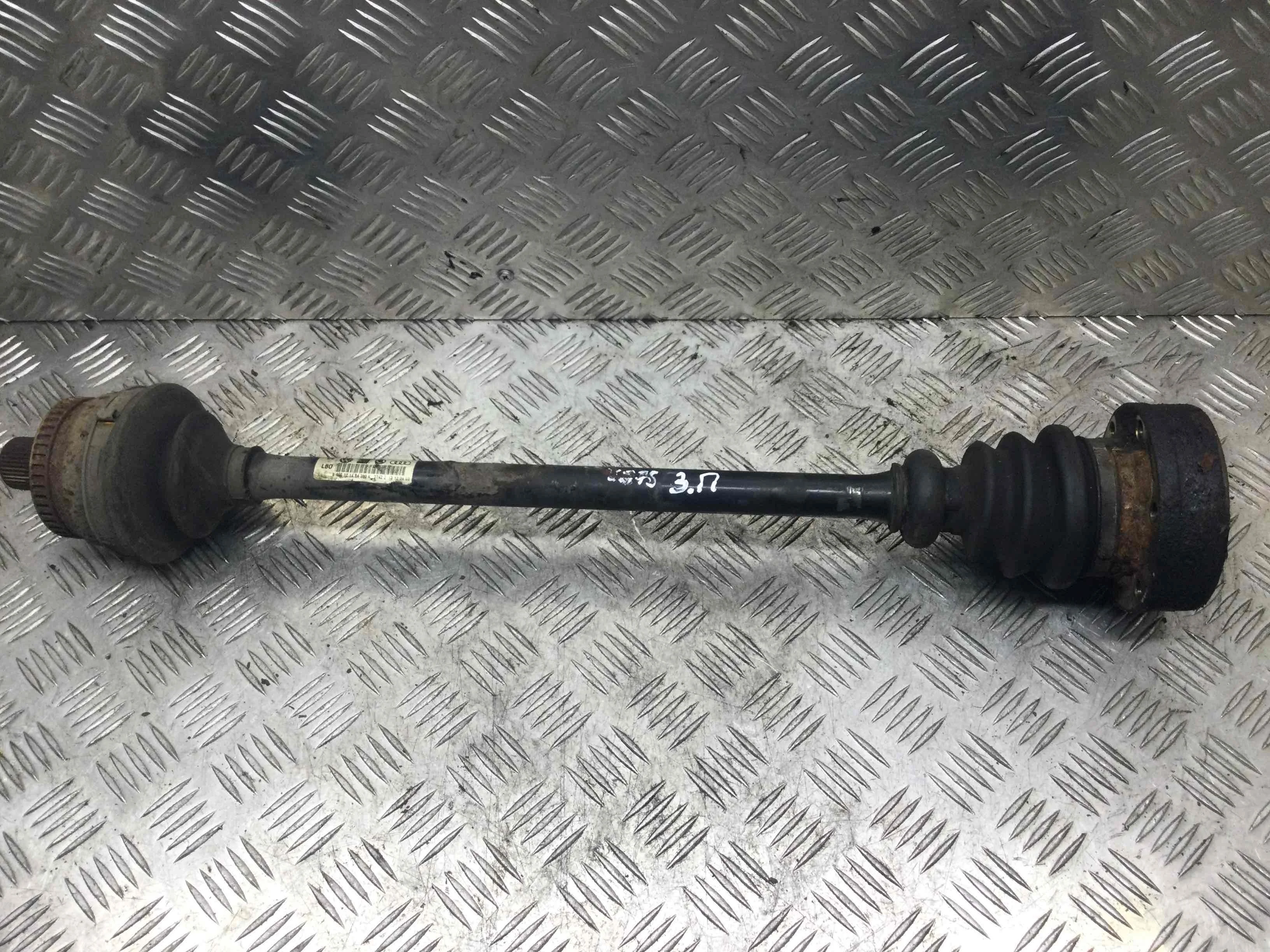 Полуось задняя (приводной вал, ШРУС) Audi A6 C5/4B (1997-2004) дизель 2.5 TDI Автомат Универсал