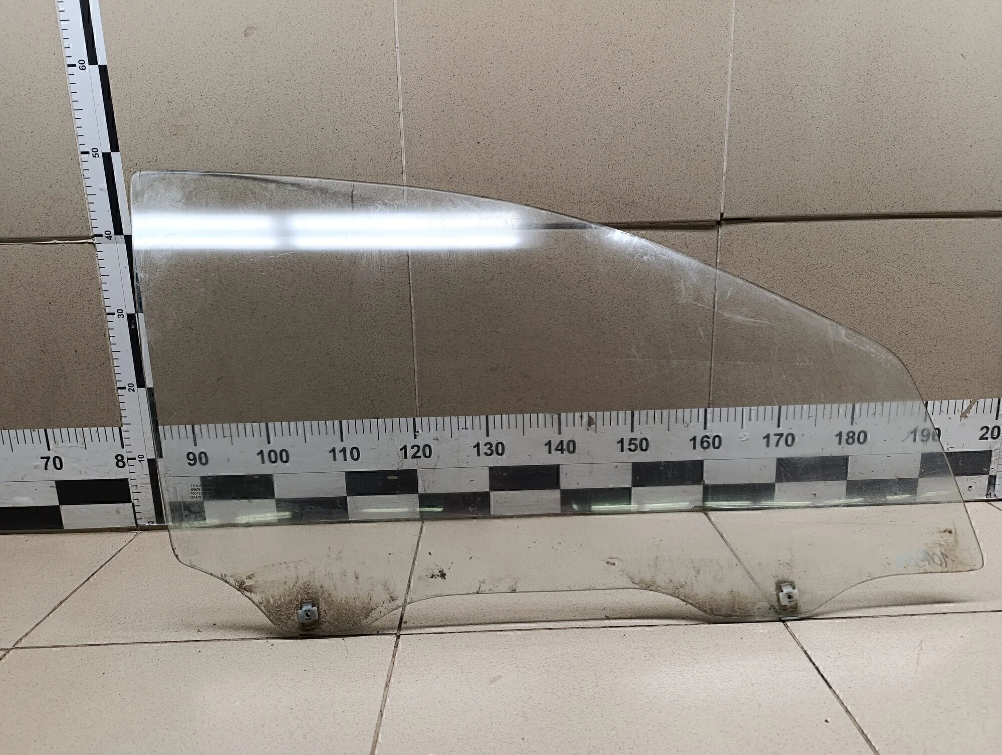 Стекло двери передней правой Aveo (T200) 2003-2008