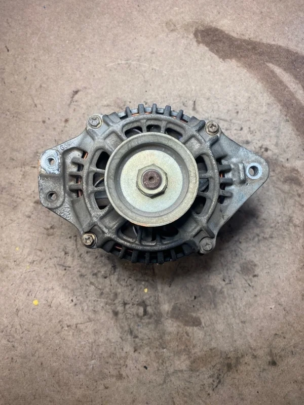 Генератор Mitsubishi Montero MD141855 6G72