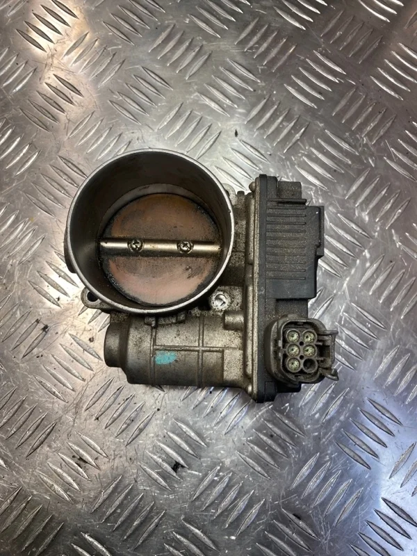 Дроссельная заслонка Nissan Murano 161198J101 Z50 VQ35DE