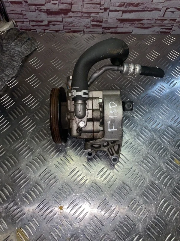 Насос гидроусилителя руля Chevrolet Cruze 96837813 F18D4 1.8