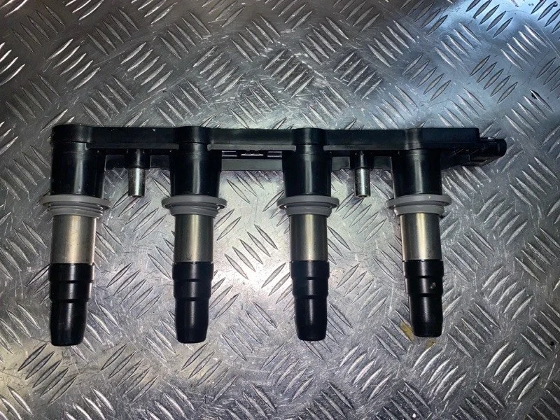 Катушка зажигания Chevrolet Cruze 96476983 F18D4 1.8