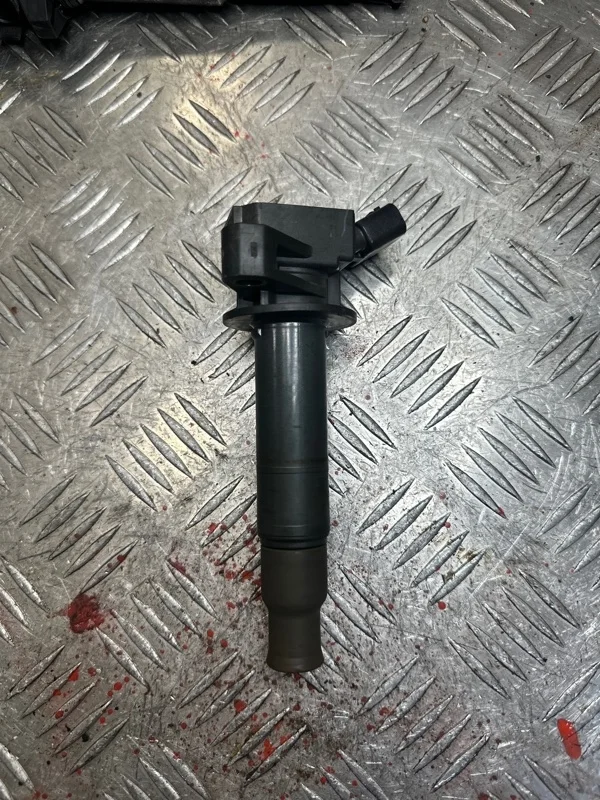 Катушка зажигания Toyota Avensis 9091902239 1ZZ-FE