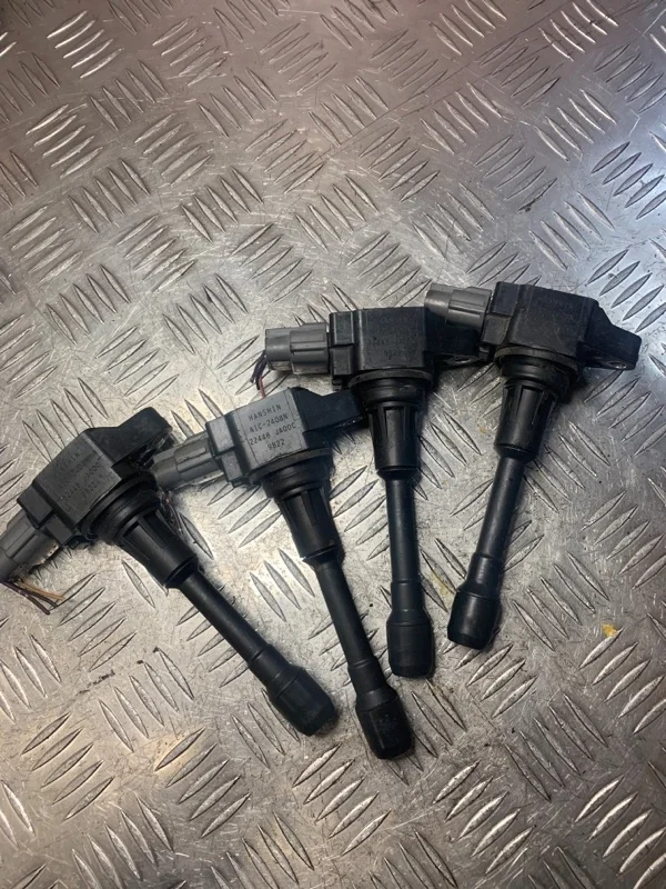 Катушка зажигания Nissan X-Trail 22448JA00C T30 QR25DE