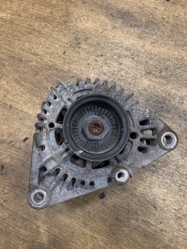 Генератор Hyundai Grandeur 373003C150 G6CT 3.0