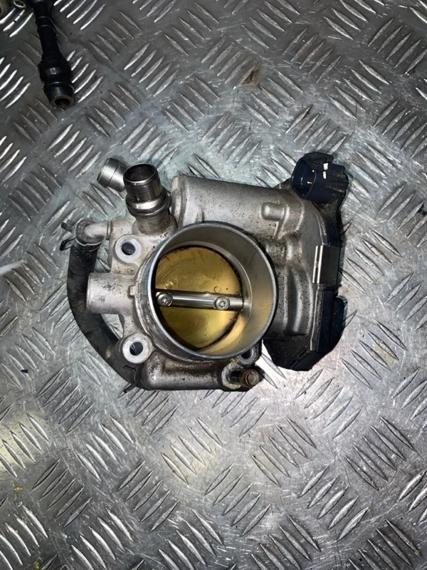 Дроссельная заслонка Chevrolet Aveo 55577375 T300 F16D4