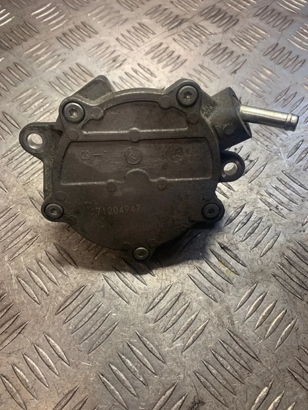 Вакуумный насос тормозов Toyota Rav4 2930037010 3ZR-FAE