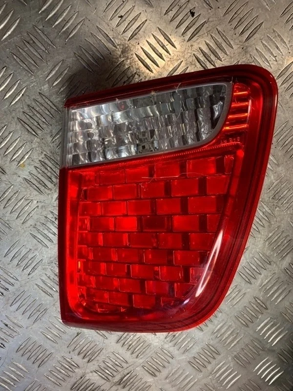 Фонарь задний Kia Sorento 2011 924061U000 XM 3.5 G6DC, задний правый
