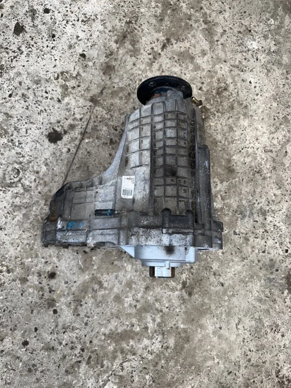 Раздаточная коробка Nissan Fuga 33100CG000 VQ35